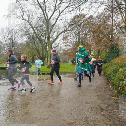 07.12.2025 - St. Pauli X-Mass-Run No. 15 Michael Burmester http://msf.ph/oto/9427582 07.12.2025 11:24:06 Laufen 3489 meine-sportfotos.de