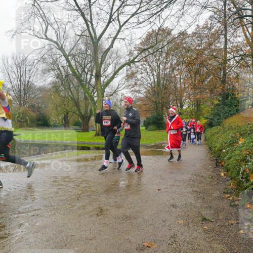 07.12.2025 - St. Pauli X-Mass-Run No. 15 Michael Burmester http://msf.ph/oto/9427589 07.12.2025 11:24:09 Laufen 95, 990, 987, 3485 meine-sportfotos.de