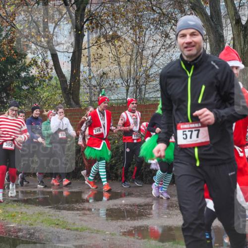 07.12.2025 - St. Pauli X-Mass-Run No. 15 Michael Burmester http://msf.ph/oto/9427590 07.12.2025 10:26:34 Laufen 309, 194, 249, 1093, 577, 479 meine-sportfotos.de