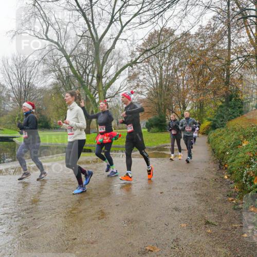 07.12.2025 - St. Pauli X-Mass-Run No. 15 Michael Burmester http://msf.ph/oto/9427604 07.12.2025 11:24:18 Laufen 3676, 672, 210, 2928 meine-sportfotos.de