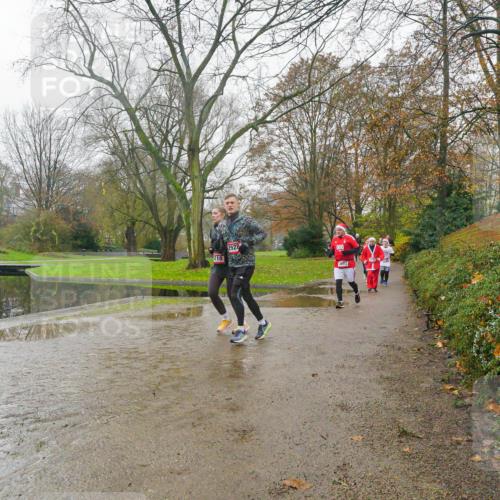 07.12.2025 - St. Pauli X-Mass-Run No. 15 Michael Burmester http://msf.ph/oto/9427607 07.12.2025 11:24:19 Laufen 210, 2928, 4883 meine-sportfotos.de