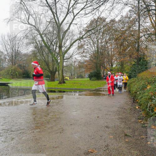 07.12.2025 - St. Pauli X-Mass-Run No. 15 Michael Burmester http://msf.ph/oto/9427610 07.12.2025 11:24:21 Laufen 4883 meine-sportfotos.de