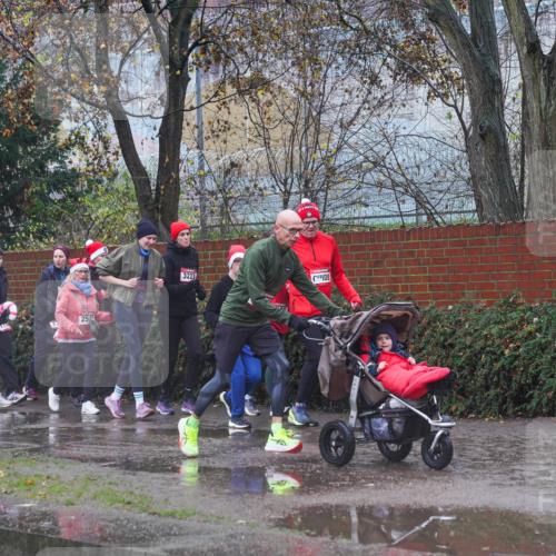 07.12.2025 - St. Pauli X-Mass-Run No. 15 Michael Burmester http://msf.ph/oto/9427612 07.12.2025 10:26:52 Laufen 2538, 25, 3223 meine-sportfotos.de