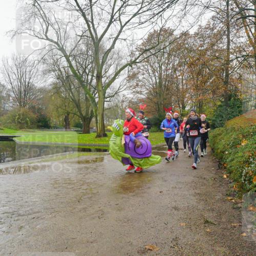 07.12.2025 - St. Pauli X-Mass-Run No. 15 Michael Burmester http://msf.ph/oto/9427630 07.12.2025 11:24:40 Laufen 244, 3523 meine-sportfotos.de