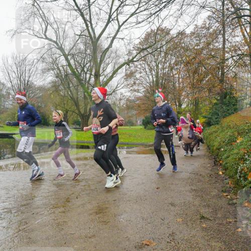 07.12.2025 - St. Pauli X-Mass-Run No. 15 Michael Burmester http://msf.ph/oto/9427638 07.12.2025 11:24:43 Laufen 188, 82, 2436 meine-sportfotos.de