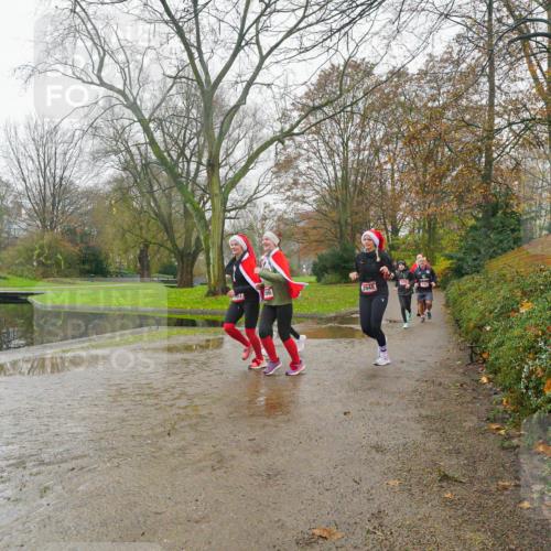 07.12.2025 - St. Pauli X-Mass-Run No. 15 Michael Burmester http://msf.ph/oto/9427648 07.12.2025 11:24:47 Laufen 56, 3948 meine-sportfotos.de