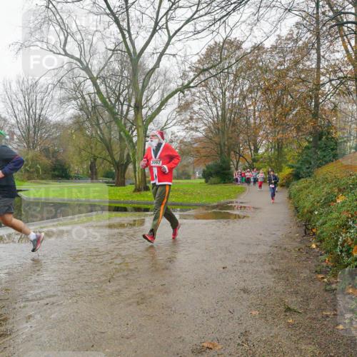 07.12.2025 - St. Pauli X-Mass-Run No. 15 Michael Burmester http://msf.ph/oto/9427657 07.12.2025 11:24:51 Laufen 2097 meine-sportfotos.de