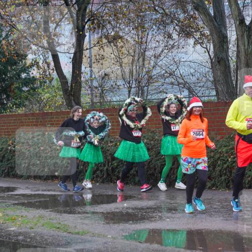 07.12.2025 - St. Pauli X-Mass-Run No. 15 Michael Burmester http://msf.ph/oto/9427658 07.12.2025 10:28:32 Laufen 2721, 2727, 2713, 2664, 65 meine-sportfotos.de