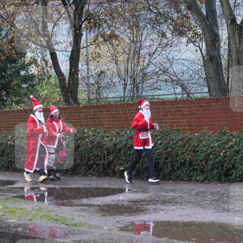 07.12.2025 - St. Pauli X-Mass-Run No. 15 Michael Burmester http://msf.ph/oto/9427676 07.12.2025 10:29:37 Laufen 2573, 2520 meine-sportfotos.de
