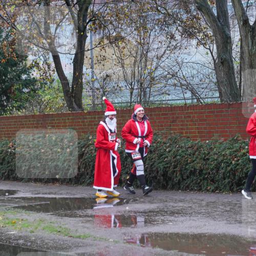 07.12.2025 - St. Pauli X-Mass-Run No. 15 Michael Burmester http://msf.ph/oto/9427678 07.12.2025 10:29:39 Laufen 251, 2573, 2520 meine-sportfotos.de