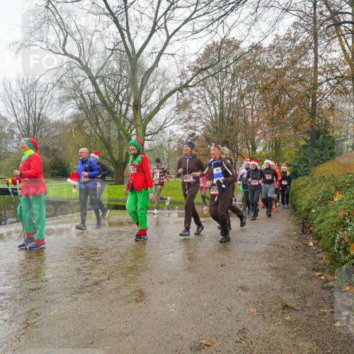 07.12.2025 - St. Pauli X-Mass-Run No. 15 Michael Burmester http://msf.ph/oto/9427685 07.12.2025 11:25:12 Laufen 627, 650, 202, 644 meine-sportfotos.de