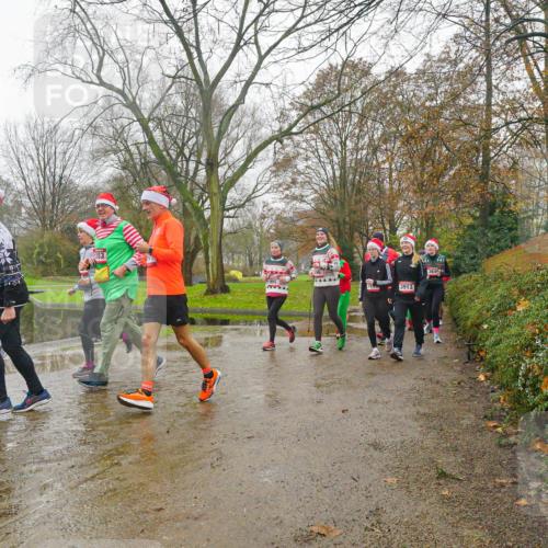 07.12.2025 - St. Pauli X-Mass-Run No. 15 Michael Burmester http://msf.ph/oto/9427698 07.12.2025 11:25:16 Laufen 153, 3913 meine-sportfotos.de