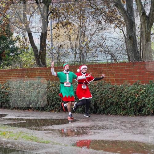 07.12.2025 - St. Pauli X-Mass-Run No. 15 Michael Burmester http://msf.ph/oto/9427722 07.12.2025 10:39:16 Laufen 955, 951 meine-sportfotos.de