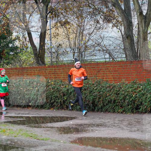 07.12.2025 - St. Pauli X-Mass-Run No. 15 Michael Burmester http://msf.ph/oto/9427795 07.12.2025 10:41:56 Laufen 1826 meine-sportfotos.de