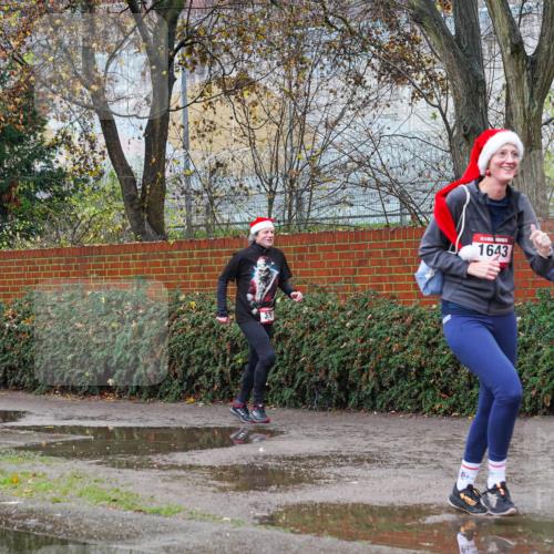07.12.2025 - St. Pauli X-Mass-Run No. 15 Michael Burmester http://msf.ph/oto/9427823 07.12.2025 10:42:11 Laufen 316, 1643, 907 meine-sportfotos.de