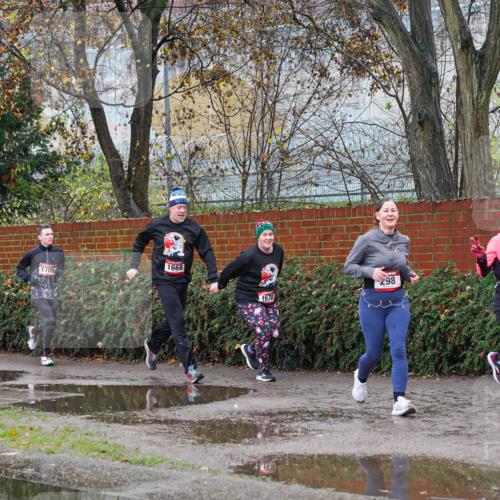07.12.2025 - St. Pauli X-Mass-Run No. 15 Michael Burmester http://msf.ph/oto/9427868 07.12.2025 10:42:48 Laufen 1668, 1705, 1670, 98, 300 meine-sportfotos.de