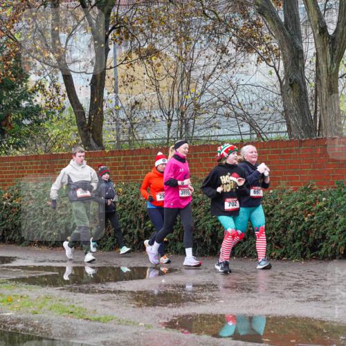 07.12.2025 - St. Pauli X-Mass-Run No. 15 Michael Burmester http://msf.ph/oto/9427886 07.12.2025 10:43:05 Laufen 4000, 1854, 306, 3999, 29, 697, 702, 698 meine-sportfotos.de