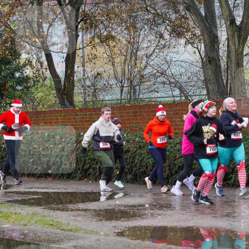 07.12.2025 - St. Pauli X-Mass-Run No. 15 Michael Burmester http://msf.ph/oto/9427888 07.12.2025 10:43:06 Laufen 4000, 1854, 297, 306, 702, 697 meine-sportfotos.de