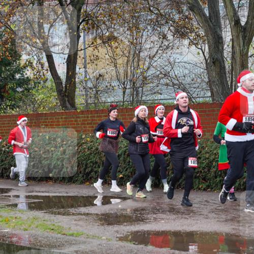 07.12.2025 - St. Pauli X-Mass-Run No. 15 Michael Burmester http://msf.ph/oto/9427894 07.12.2025 10:43:10 Laufen 1862, 1860, 185, 1599, 185, 1854 meine-sportfotos.de