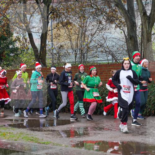 07.12.2025 - St. Pauli X-Mass-Run No. 15 Michael Burmester http://msf.ph/oto/9427923 07.12.2025 10:43:27 Laufen 33, 542, 547, 3, 138, 1630, 19, 529, 1136 meine-sportfotos.de