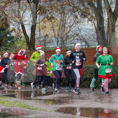 07.12.2025 - St. Pauli X-Mass-Run No. 15 Michael Burmester http://msf.ph/oto/9427926 07.12.2025 10:43:28 Laufen 1063, 140, 286, 33, 542, 39, 547, 1140, 1136, 529, 586 meine-sportfotos.de