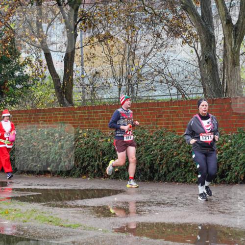 07.12.2025 - St. Pauli X-Mass-Run No. 15 Michael Burmester http://msf.ph/oto/9427957 07.12.2025 10:43:49 Laufen 842, 851, 489, 1211, 1205 meine-sportfotos.de