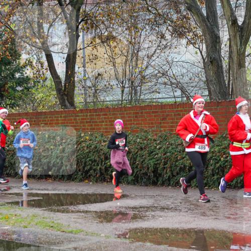 07.12.2025 - St. Pauli X-Mass-Run No. 15 Michael Burmester http://msf.ph/oto/9427964 07.12.2025 10:43:53 Laufen 67, 556, 565, 489 meine-sportfotos.de