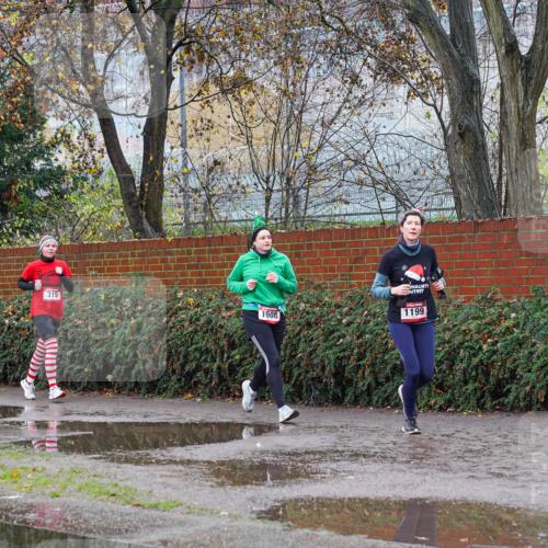 07.12.2025 - St. Pauli X-Mass-Run No. 15 Michael Burmester http://msf.ph/oto/9427975 07.12.2025 10:44:08 Laufen 1199, 1558 meine-sportfotos.de