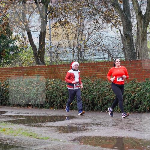 07.12.2025 - St. Pauli X-Mass-Run No. 15 Michael Burmester http://msf.ph/oto/9427984 07.12.2025 10:44:18 Laufen 2243, 2245, 4809, 1110 meine-sportfotos.de