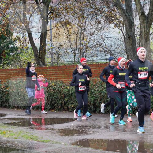 07.12.2025 - St. Pauli X-Mass-Run No. 15 Michael Burmester http://msf.ph/oto/9428002 07.12.2025 10:44:27 Laufen 1555, 4574, 0, 4576, 563, 4568, 4566 meine-sportfotos.de