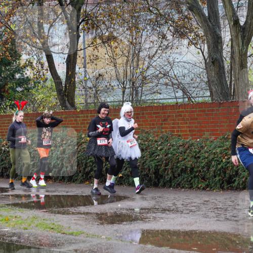 07.12.2025 - St. Pauli X-Mass-Run No. 15 Michael Burmester http://msf.ph/oto/9428018 07.12.2025 10:44:40 Laufen 953, 505, 1208, 271, 273, 185, 920 meine-sportfotos.de