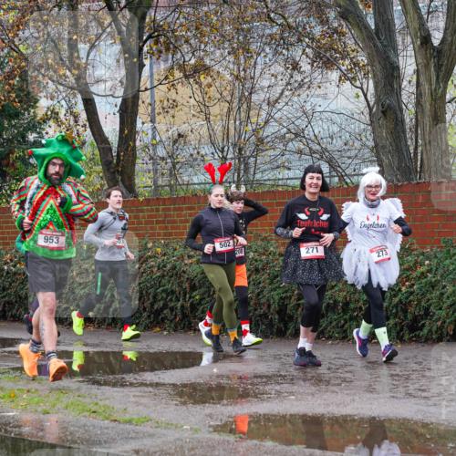 07.12.2025 - St. Pauli X-Mass-Run No. 15 Michael Burmester http://msf.ph/oto/9428021 07.12.2025 10:44:41 Laufen 1556, 953, 1046, 1049, 502, 208, 271, 273 meine-sportfotos.de