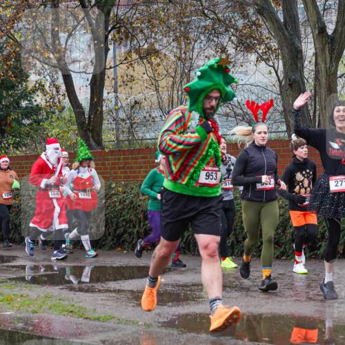 07.12.2025 - St. Pauli X-Mass-Run No. 15 Michael Burmester http://msf.ph/oto/9428024 07.12.2025 10:44:42 Laufen 3124, 1556, 1046, 1049, 953, 514, 271, 273 meine-sportfotos.de