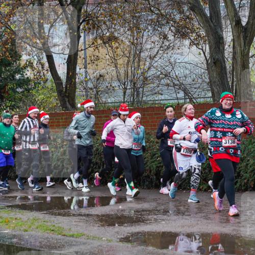 07.12.2025 - St. Pauli X-Mass-Run No. 15 Michael Burmester http://msf.ph/oto/9428038 07.12.2025 10:44:48 Laufen 880, 659, 414, 486, 1202, 603, 1309, 3136, 00, 564 meine-sportfotos.de