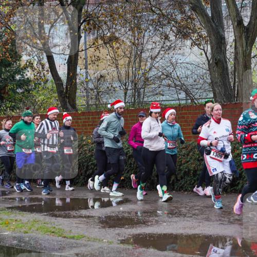 07.12.2025 - St. Pauli X-Mass-Run No. 15 Michael Burmester http://msf.ph/oto/9428039 07.12.2025 10:44:48 Laufen 1385, 880, 204, 1202, 659, 486, 1309, 3136 meine-sportfotos.de
