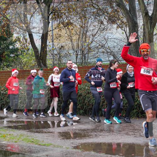 07.12.2025 - St. Pauli X-Mass-Run No. 15 Michael Burmester http://msf.ph/oto/9428058 07.12.2025 10:44:55 Laufen 1429, 490, 2403, 82, 1380, 342, 1497, 596, 90 meine-sportfotos.de