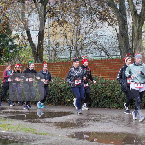 07.12.2025 - St. Pauli X-Mass-Run No. 15 Michael Burmester http://msf.ph/oto/9428333 07.12.2025 10:47:36 Laufen 88, 777, 1662, 1664, 909, 841, 83, 812 meine-sportfotos.de