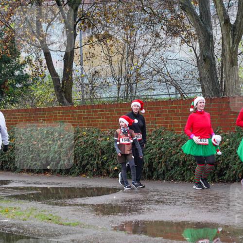 07.12.2025 - St. Pauli X-Mass-Run No. 15 Michael Burmester http://msf.ph/oto/9428348 07.12.2025 10:47:42 Laufen 1645, 1646, 647, 683, 684, 083 meine-sportfotos.de