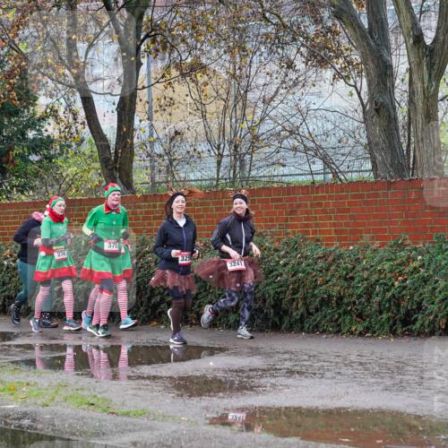 07.12.2025 - St. Pauli X-Mass-Run No. 15 Michael Burmester http://msf.ph/oto/9428353 07.12.2025 10:48:00 Laufen 375, 274, 325, 3241 meine-sportfotos.de