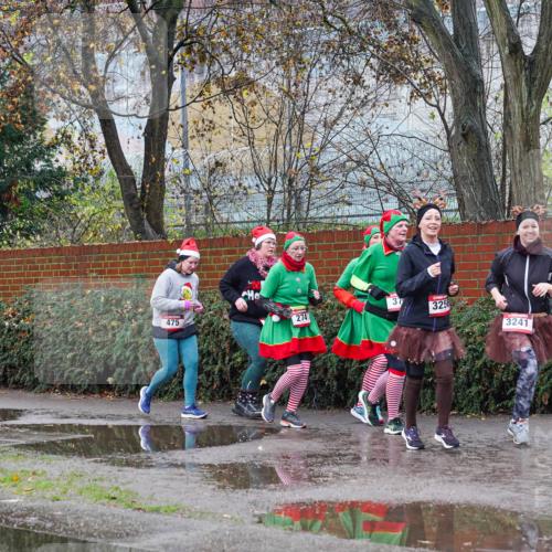 07.12.2025 - St. Pauli X-Mass-Run No. 15 Michael Burmester http://msf.ph/oto/9428360 07.12.2025 10:48:02 Laufen 475, 274, 37, 3256, 3241 meine-sportfotos.de