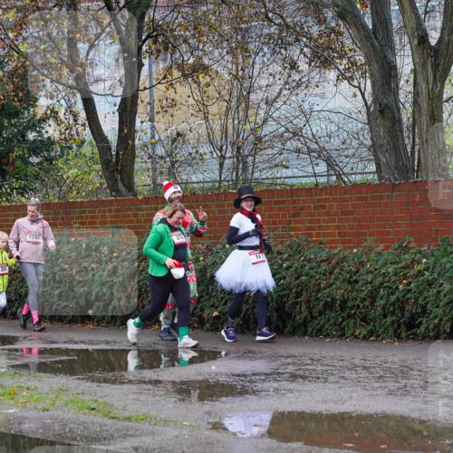 07.12.2025 - St. Pauli X-Mass-Run No. 15 Michael Burmester http://msf.ph/oto/9428365 07.12.2025 10:48:24 Laufen 1282, 372 meine-sportfotos.de