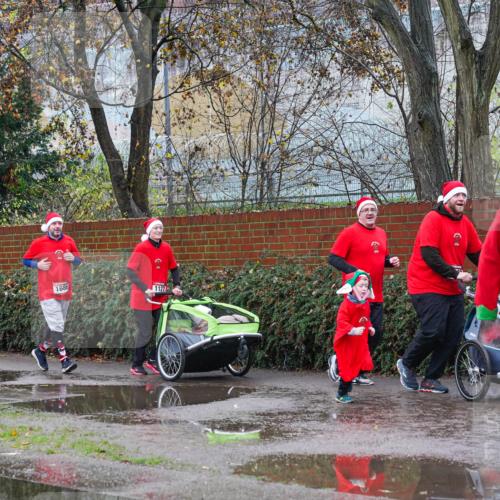 07.12.2025 - St. Pauli X-Mass-Run No. 15 Michael Burmester http://msf.ph/oto/9428375 07.12.2025 10:48:51 Laufen 1686, 1127, 1798 meine-sportfotos.de