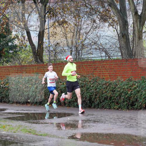 07.12.2025 - St. Pauli X-Mass-Run No. 15 Michael Burmester http://msf.ph/oto/9428421 07.12.2025 10:58:03 Laufen 1321 meine-sportfotos.de