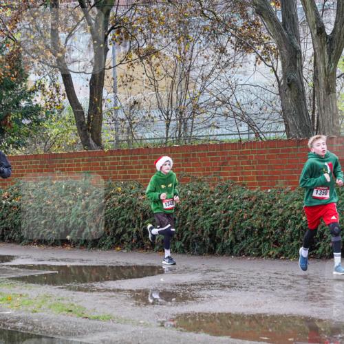07.12.2025 - St. Pauli X-Mass-Run No. 15 Michael Burmester http://msf.ph/oto/9428448 07.12.2025 11:00:33 Laufen 1348, 1350 meine-sportfotos.de