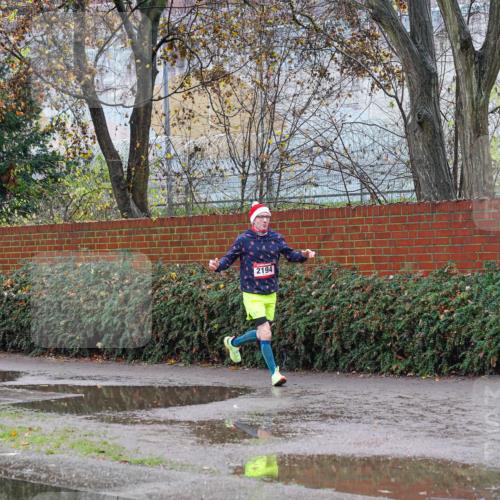 07.12.2025 - St. Pauli X-Mass-Run No. 15 Michael Burmester http://msf.ph/oto/9428475 07.12.2025 11:01:26 Laufen 2195, 2194 meine-sportfotos.de