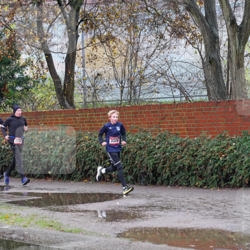 07.12.2025 - St. Pauli X-Mass-Run No. 15 Michael Burmester http://msf.ph/oto/9428478 07.12.2025 11:01:30 Laufen 2134, 2305, 2132, 3326 meine-sportfotos.de