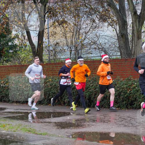 07.12.2025 - St. Pauli X-Mass-Run No. 15 Michael Burmester http://msf.ph/oto/9428544 07.12.2025 11:02:46 Laufen 551, 206, 407, 2197, 2064, 2 meine-sportfotos.de
