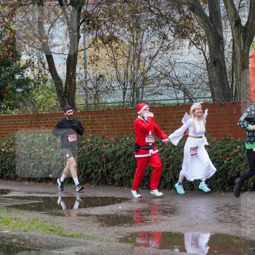 07.12.2025 - St. Pauli X-Mass-Run No. 15 Michael Burmester http://msf.ph/oto/9428570 07.12.2025 11:03:00 Laufen 3304, 1779, 1775 meine-sportfotos.de