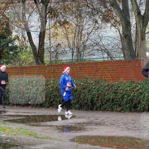 07.12.2025 - St. Pauli X-Mass-Run No. 15 Michael Burmester http://msf.ph/oto/9428665 07.12.2025 11:04:35 Laufen 108, 2373, 1501, 149 meine-sportfotos.de