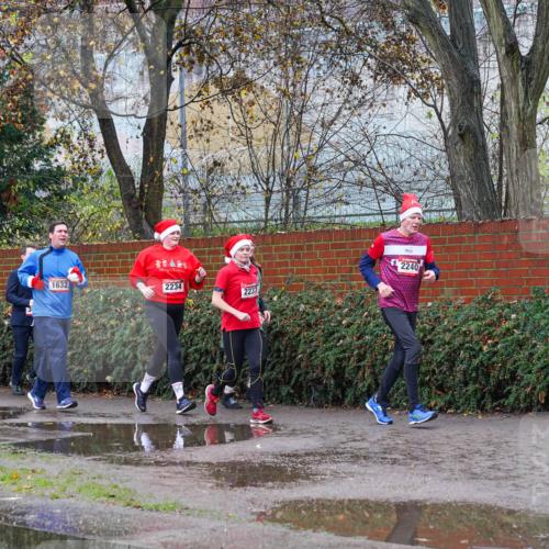 07.12.2025 - St. Pauli X-Mass-Run No. 15 Michael Burmester http://msf.ph/oto/9428685 07.12.2025 11:04:49 Laufen 2498, 1632, 2234, 2237, 2240 meine-sportfotos.de